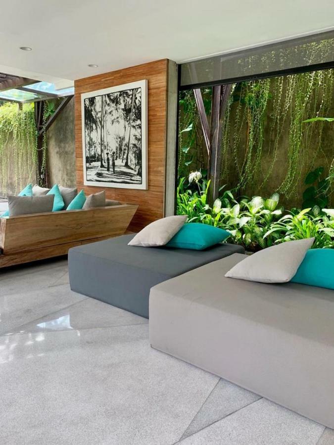 סמיניאק Ziva A Residence מראה חיצוני תמונה